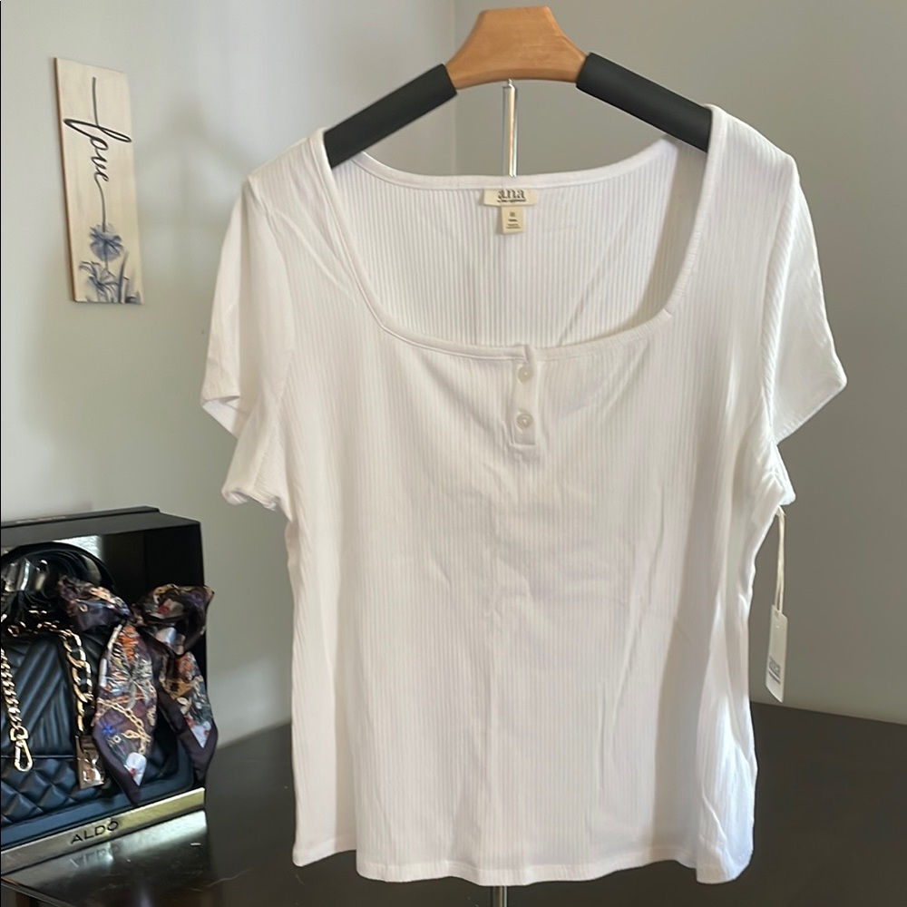 a.n.a White Fitted Buttoned T-Shirt